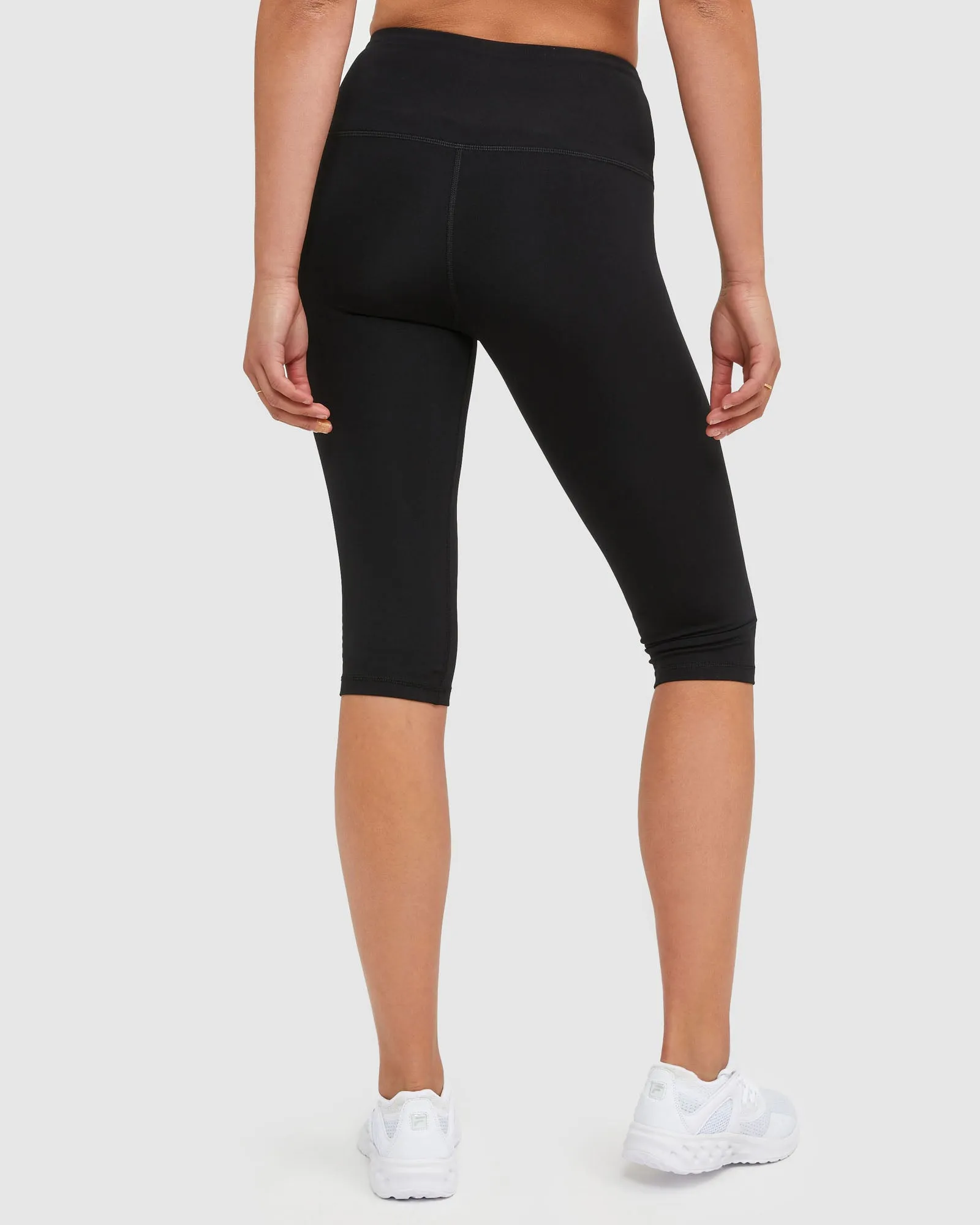Classic Women's Capri Tights -FILA