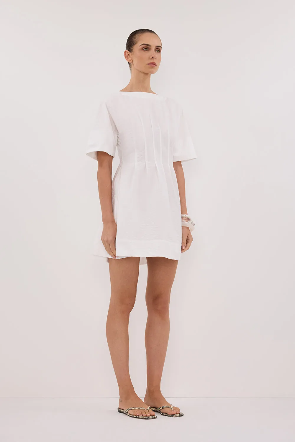 Dissh DAPHNE WHITE SLEEVED MINI DRESS