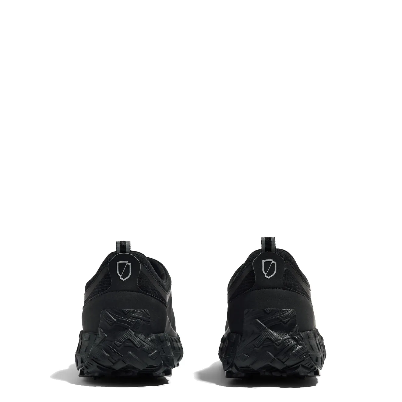 Hot Deal Norda The 003 Trainer Pitch Black  Last Few Pieces!