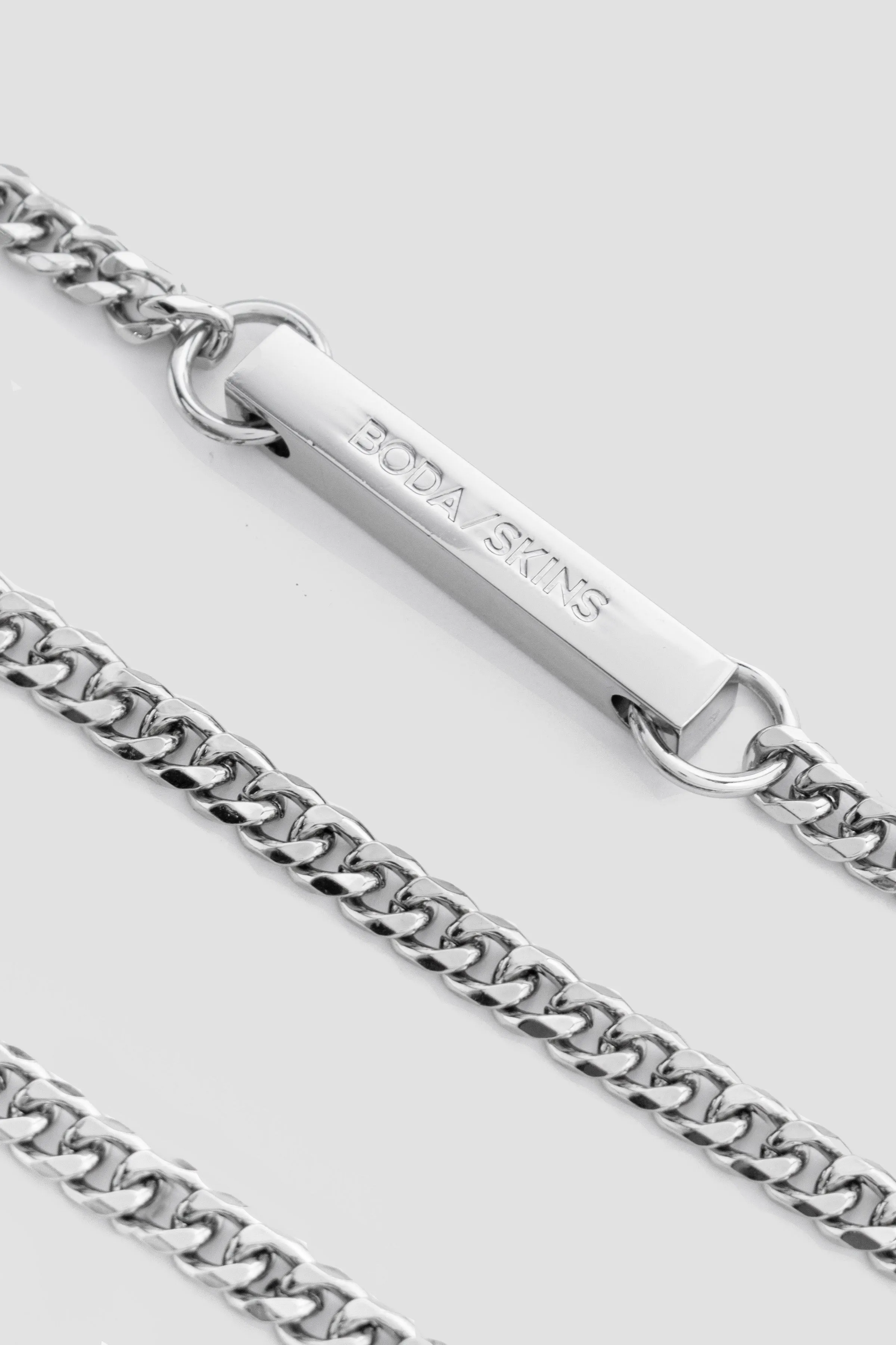 MODULAR WALLET WITH CHAIN