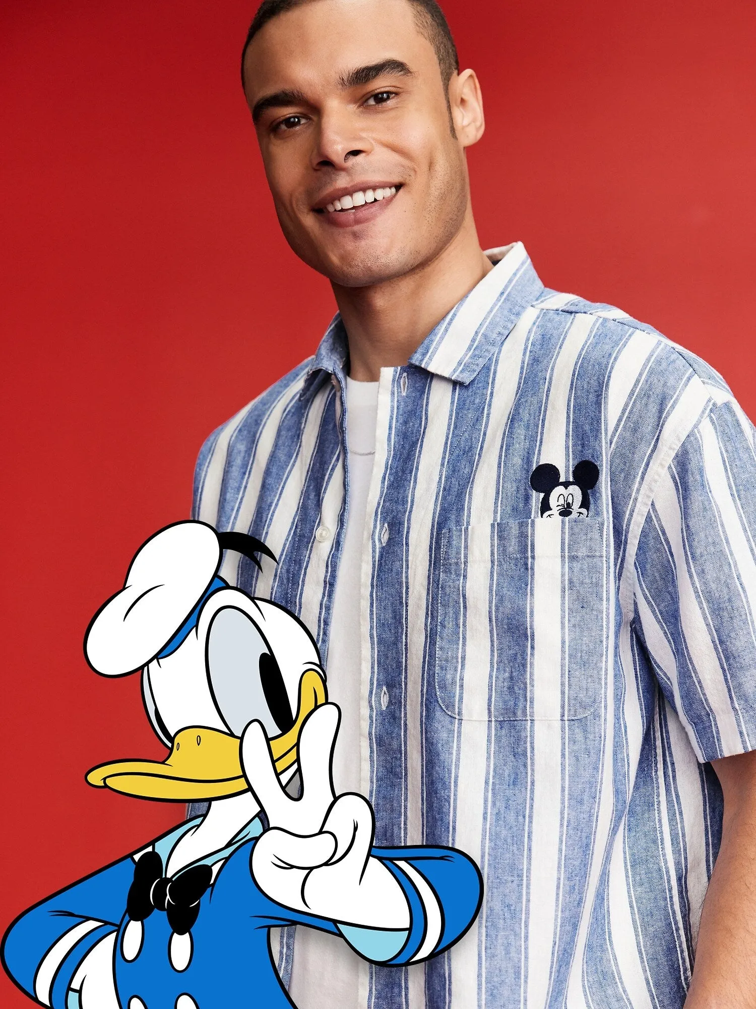 Old Navy x Disney Mickey Mouse Linen-Blend Cropped Utility Shirt