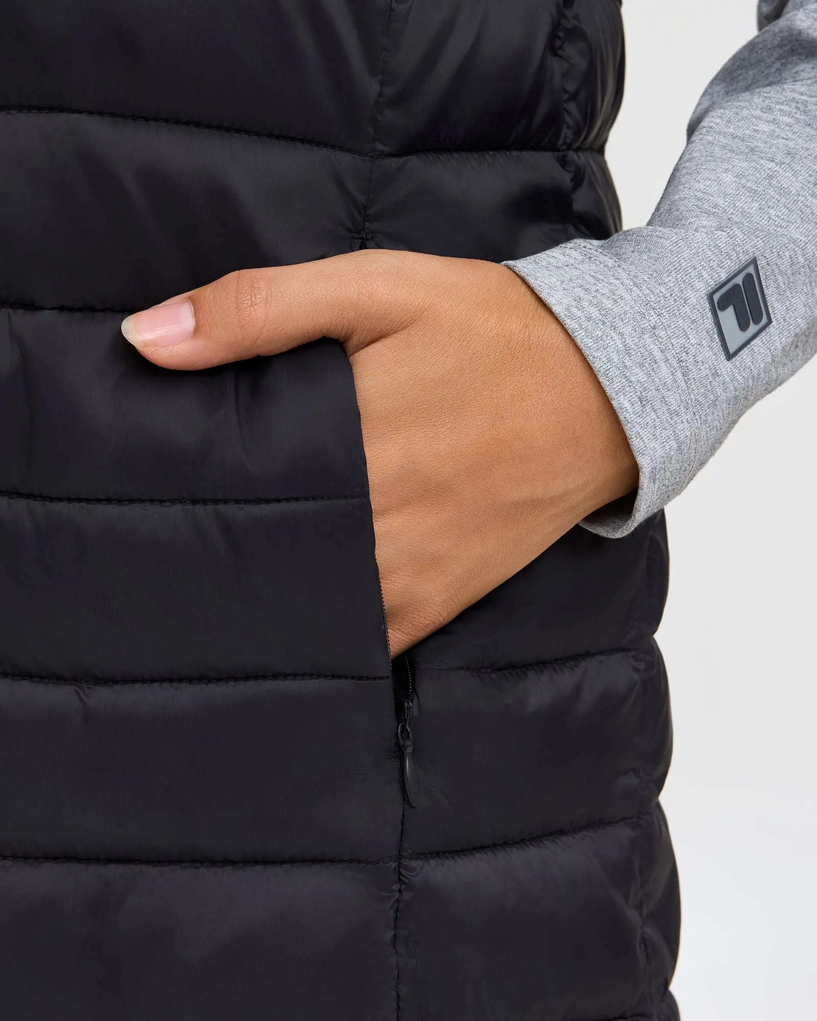 Women's Carpo Lite Puffer Vest -FILA