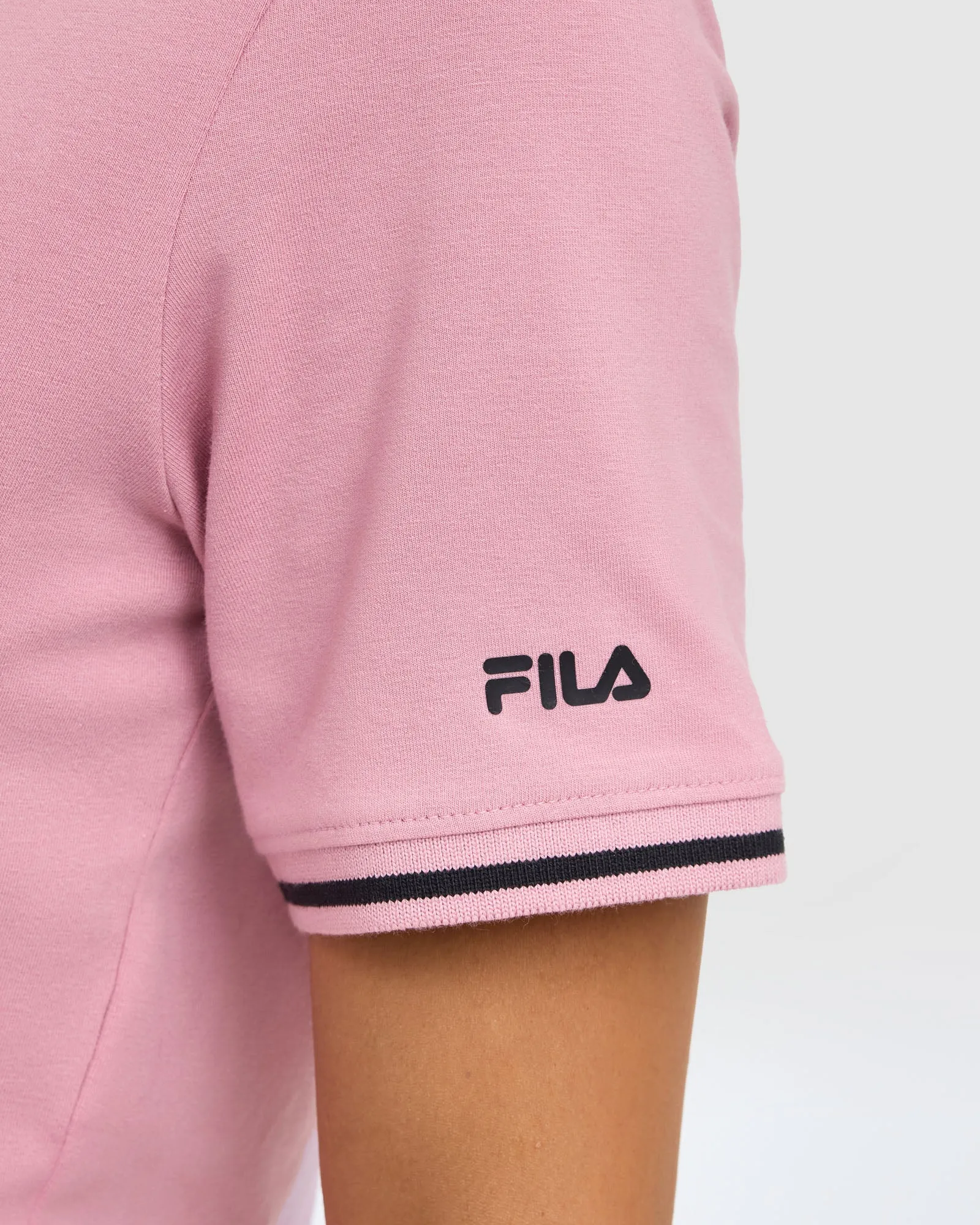 Women's V-Neck Bay Tee -FILA
