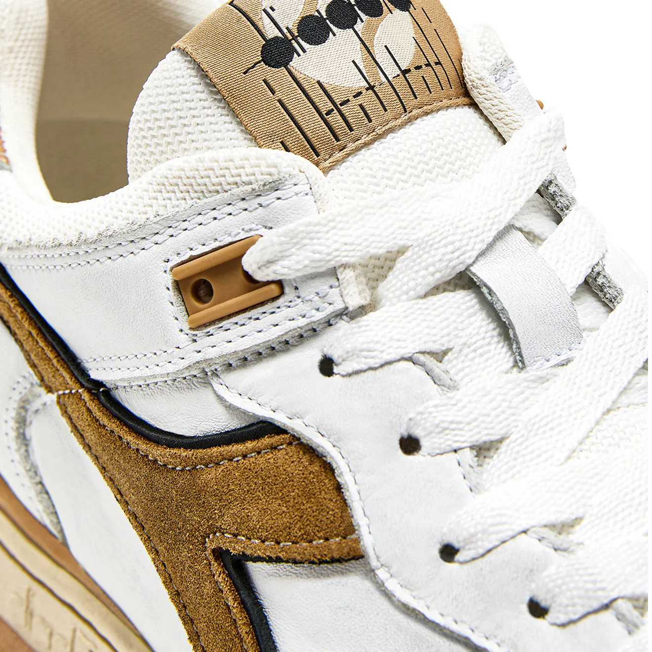 Worth Every Penny Diadora B.560 Used Trainer White / Beige Doe  Limited Stock!